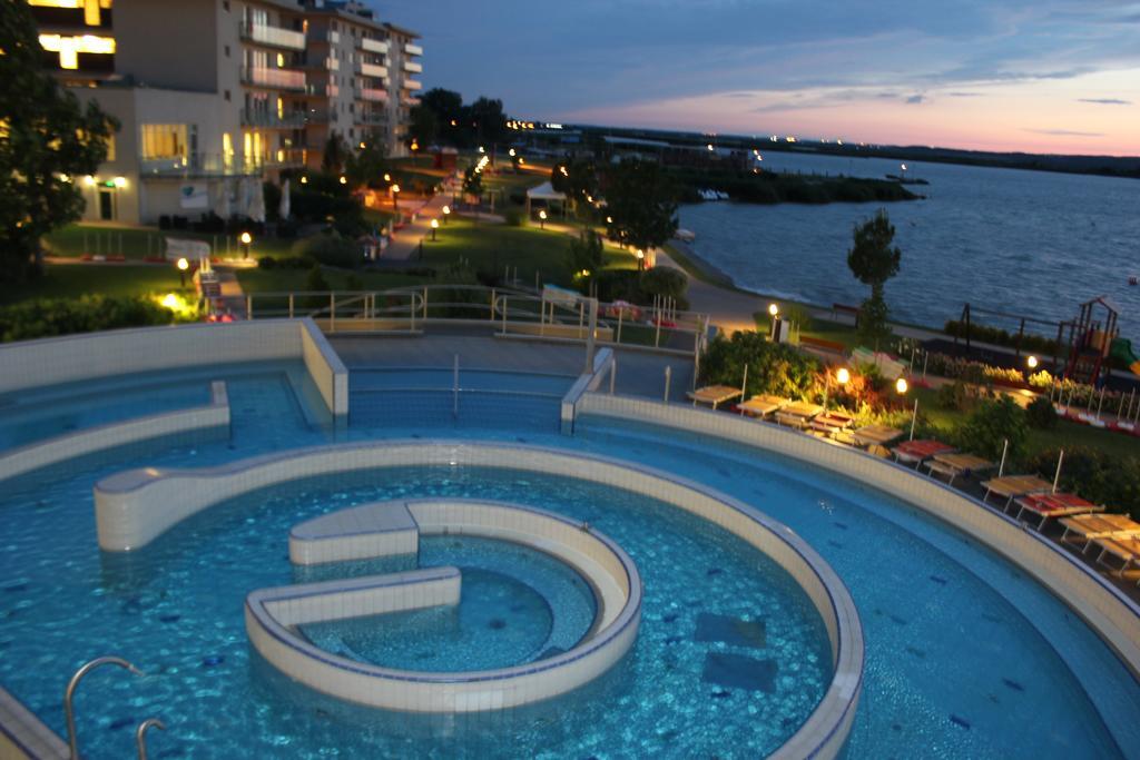 Wellness Apartments In Velence Eksteriør billede